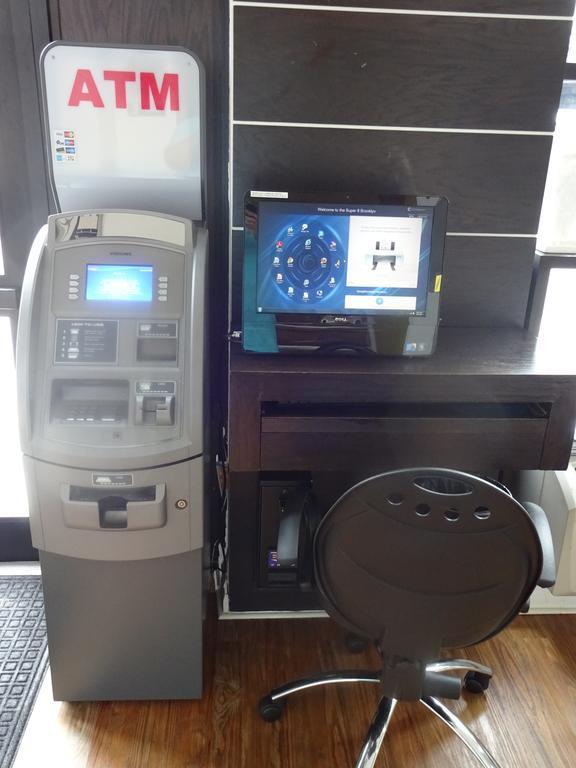 Super 8 By Wyndham Brooklyn / Park Slope Hotel 뉴욕 외부 사진